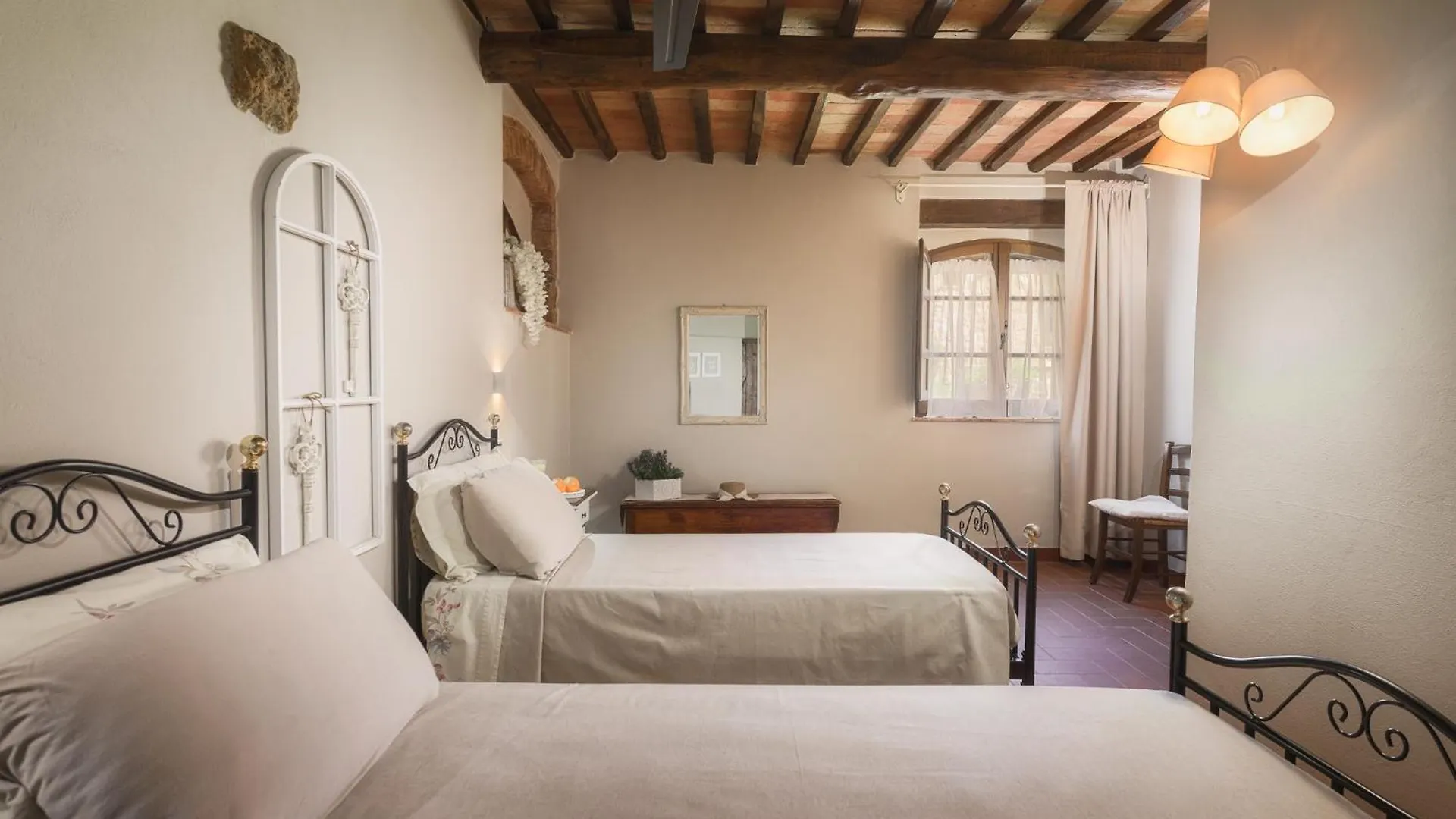 Agriturismo La Fonte Pienza 0*,